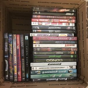 Bundle of 33 great movies 😍